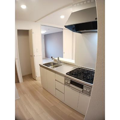 カステリア三隈 204【管理NO：1-027323401-02040】 ★家具家電は申し込み後に搬入します★ ★2026年10月下旬入居可能★の物件画像