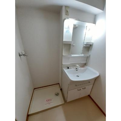 プリムローズＡ 102【管理NO：1-013881001-01020】 ★家具家電は申し込み後に搬入します★ ★2026年10月中旬入居可能★の物件画像
