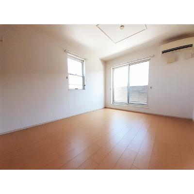 フルール　ベル 201【管理NO：1-016098301-02010】 ★家具家電は申し込み後に搬入します★ ★2026年11月中旬入居可能★の物件画像