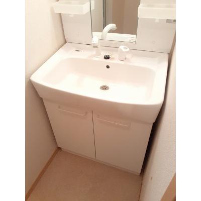 フルールⅡ 101【管理NO：1-017036702-01010】 ★家具家電は申し込み後に搬入します★の物件画像