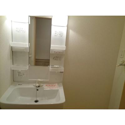 プリムローズ 102【管理NO：1-018269501-01020】 ★家具家電は申し込み後に搬入します★ ★2026年11月上旬入居可能★の物件画像