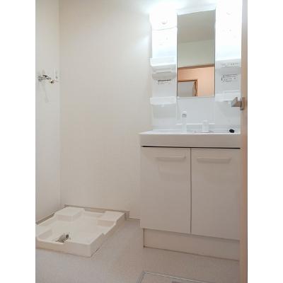 ラピスラズリⅡ 201【管理NO：1-019386301-02010】 ★家具家電は申し込み後に搬入します★ ★2026年11月中旬入居可能★の物件画像