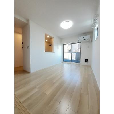 ロイヤルコート巽北 301【管理NO：1-026863301-03010】 ★家具家電は申し込み後に搬入します★ ★2026年10月下旬入居可能★の物件画像