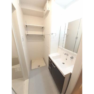 ロイヤルコート巽北 301【管理NO：1-026863301-03010】 ★家具家電は申し込み後に搬入します★ ★2026年10月下旬入居可能★の物件画像