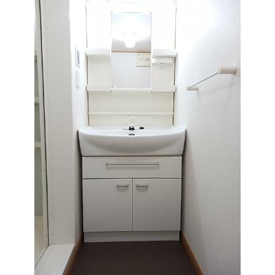 ランブロス 102【管理NO：1-014044501-01020】 ★家具家電は申し込み後に搬入します★ ★2026年11月上旬入居可能★の物件画像