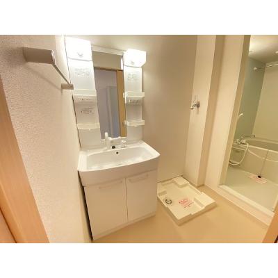 リバービュー・シャーレ 102【管理NO：1-018334301-01020】 ★家具家電は申し込み後に搬入します★ ★2026年12月中旬入居可能★の物件画像