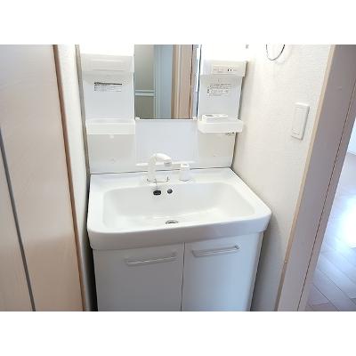 フィオーレ 101【管理NO：1-020246801-01010】 ★家具家電は申し込み後に搬入します★の物件画像