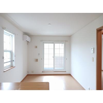グリーミングヒルＢ 204【管理NO：1-013551502-02040】 ★家具家電は申し込み後に搬入します★ ★2026年10月中旬入居可能★の物件画像