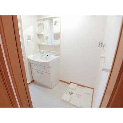 アル・クレジオ 202【管理NO：1-014951801-02020】 ★家具家電は申し込み後に搬入します★の物件画像