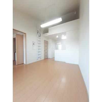 ソラーナ 202【管理NO：1-020244701-02020】 ★家具家電は申し込み後に搬入します★の物件画像