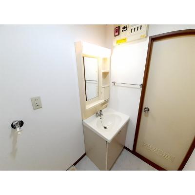サンシャインサトウ 202【管理NO：1-005181001-02020】 ★家具家電は申し込み後に搬入します★ ★2026年12月中旬入居可能★の物件画像