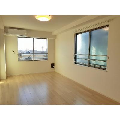 ロイヤル・鈴　Ｅ 302【管理NO：1-026414602-03020】 ★家具家電は申し込み後に搬入します★ ★2026年11月中旬入居可能★の物件画像