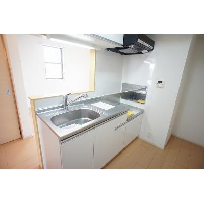 ワールドプレイスＥ 201【管理NO：1-018050901-02010】 ★家具家電は申し込み後に搬入します★ ★2026年11月中旬入居可能★の物件画像