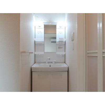 フェアリー 102【管理NO：1-021662601-01020】 ★家具家電は申し込み後に搬入します★の物件画像