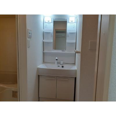ウィスティリア 201【管理NO：1-021163501-02010】 ★家具家電は申し込み後に搬入します★の物件画像