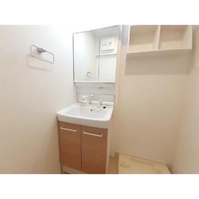 フルリール 102【管理NO：1-025442701-01020】 ★家具家電は申し込み後に搬入します★ ★2026年10月下旬入居可能★の物件画像