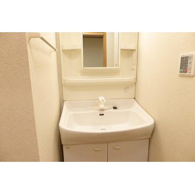 Ｆｉｎｅ 203【管理NO：1-011800101-02030】 ★家具家電は申し込み後に搬入します★ ★2026年10月上旬入居可能★の物件画像