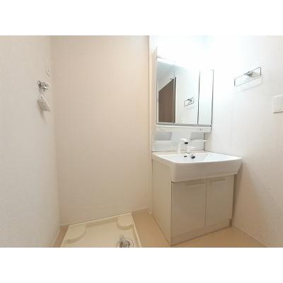 グランドゥール 201【管理NO：1-026971601-02010】 ★家具家電は申し込み後に搬入します★ ★2026年11月中旬入居可能★の物件画像