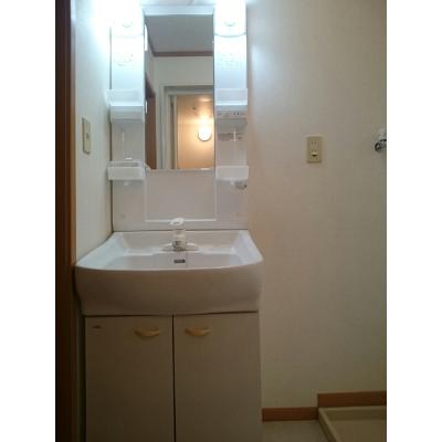 ガーネット新中浜 101【管理NO：1-012193701-01010】 ★家具家電は申し込み後に搬入します★ ★2026年11月下旬入居可能★の物件画像