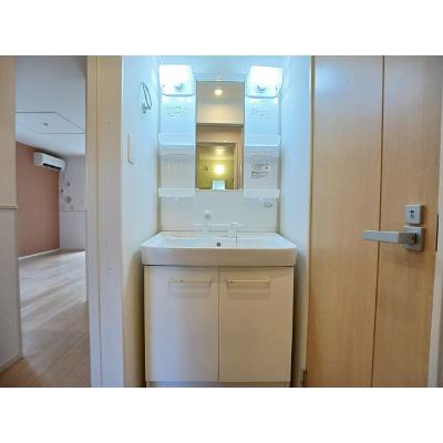 ソレイユⅠ 105【管理NO：1-022802301-01050】 ★家具家電は申し込み後に搬入します★の物件画像