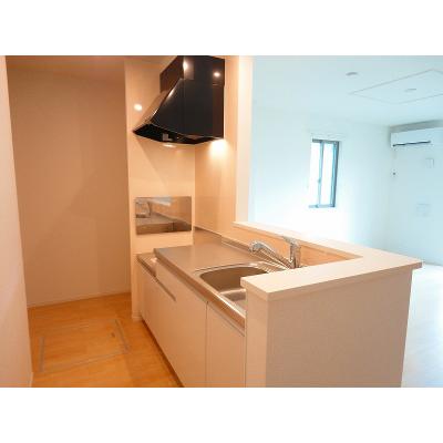 ライニーバＦ 101【管理NO：1-022633101-01010】 ★家具家電は申し込み後に搬入します★ ★2026年10月下旬入居可能★の物件画像