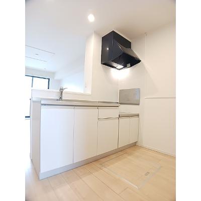 フィオーレ 103【管理NO：1-023270101-01030】 ★家具家電は申し込み後に搬入します★の物件画像