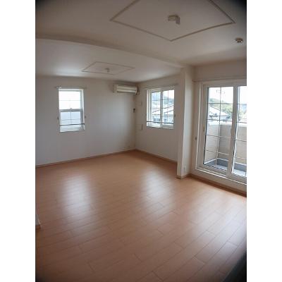 サンフラワー 201【管理NO：1-016562201-02010】 ★家具家電は申し込み後に搬入します★ ★2026年09月下旬入居可能★の物件画像