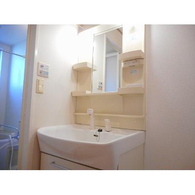 ブラン・ルピナス　Ｃ 102【管理NO：1-014726103-01020】 ★家具家電は申し込み後に搬入します★の物件画像