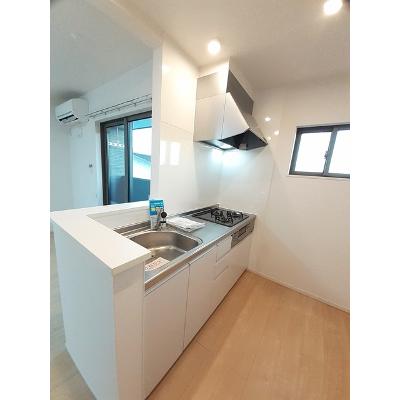 アカンサスⅣ 201【管理NO：1-024894901-02010】 ★家具家電は申し込み後に搬入します★の物件画像