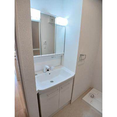 ルーク 105【管理NO：1-027582201-01050】 ★家具家電は申し込み後に搬入します★の物件画像