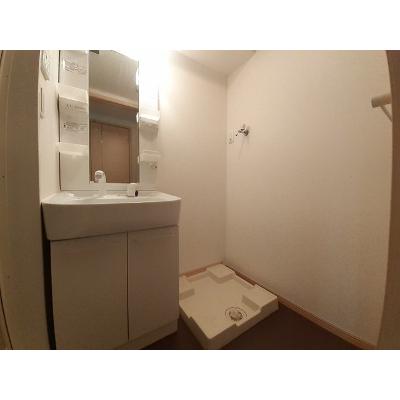 メゾンドミシェル 202【管理NO：1-016877101-02020】 ★家具家電は申し込み後に搬入します★ ★2026年10月中旬入居可能★の物件画像