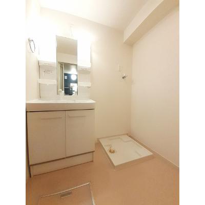 ストラッセⅠ 203【管理NO：1-018697801-02030】 ★家具家電は申し込み後に搬入します★ ★2026年11月上旬入居可能★の物件画像