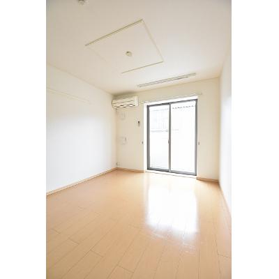 ポポロⅣ 102【管理NO：1-017518001-01020】 ★家具家電は申し込み後に搬入します★の物件画像