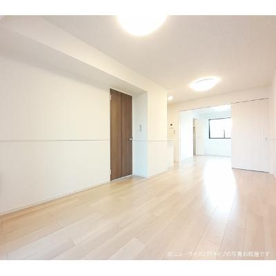 サンシャイン 103【管理NO：1-028850501-01030】 ★家具家電は申し込み後に搬入します★ ★2027年03月上旬入居可能★の物件画像