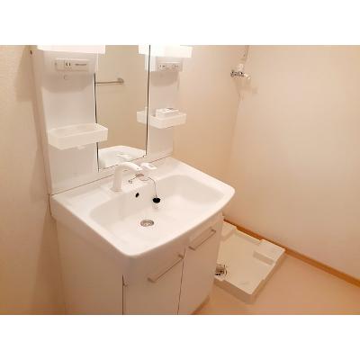 チャロ 201【管理NO：1-015521701-02010】 ★家具家電は申し込み後に搬入します★ ★2026年10月上旬入居可能★の物件画像