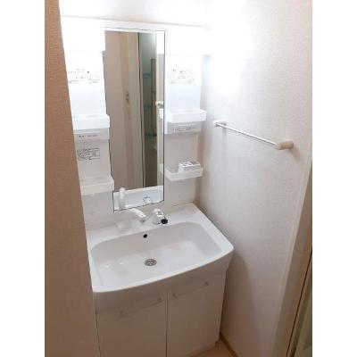 モデラート 102【管理NO：1-015821401-01020】 ★家具家電は申し込み後に搬入します★ ★2026年10月下旬入居可能★の物件画像