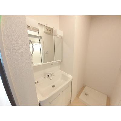 シャン・ド・フルールⅡ 202【管理NO：1-026349202-02020】 ★家具家電は申し込み後に搬入します★ ★2026年11月中旬入居可能★の物件画像