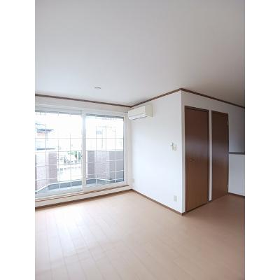 クレストールナイキ 203【管理NO：1-011798801-02030】 ★家具家電は申し込み後に搬入します★ ★2026年10月下旬入居可能★の物件画像