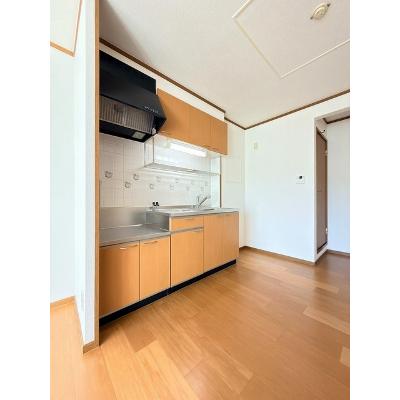 シャン・ド・フルール 201【管理NO：1-011339701-02010】 ★家具家電は申し込み後に搬入します★の物件画像