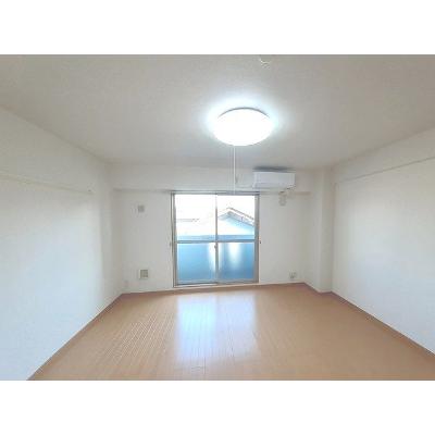 ラハイナ　コート 202【管理NO：1-014696201-02020】 ★家具家電は申し込み後に搬入します★ ★2026年10月下旬入居可能★の物件画像