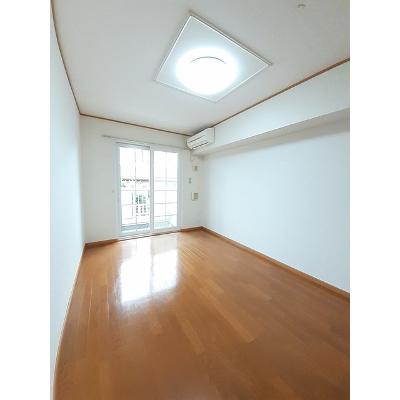 ドゥ・プルミエール　Ｂ 102【管理NO：1-013723202-01020】 ★家具家電は申し込み後に搬入します★ ★2026年11月中旬入居可能★の物件画像