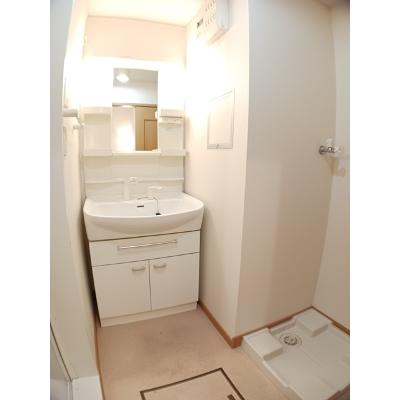エスプリート 201【管理NO：1-015076801-02010】 ★家具家電は申し込み後に搬入します★ ★2026年11月中旬入居可能★の物件画像