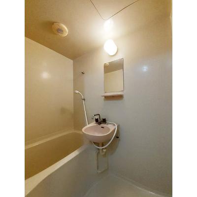 ワールドハイツ満永 101【管理NO：1-003177701-01010】 ★家具家電は申し込み後に搬入します★ ★2026年10月中旬入居可能★の物件画像