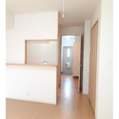 シャイン泉 102【管理NO：1-018556501-01020】 ★家具家電は申し込み後に搬入します★ ★2026年10月中旬入居可能★の物件画像