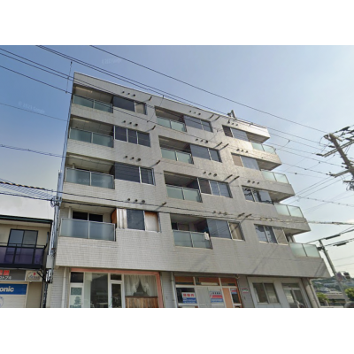 【M159】洲本IC車12分/駐車場込🚗目の前コンビニで深夜の買い出しも安心🏪広々1LDKで快適な出張生活を✨の物件画像