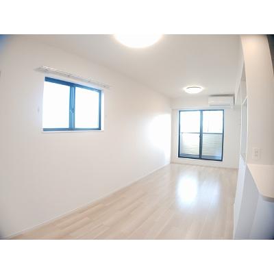アルル 205【管理NO：1-027570401-02050】 ★家具家電は申し込み後に搬入します★ ★2026年11月中旬入居可能★の物件画像