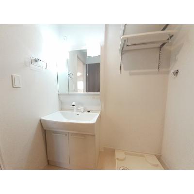 セレーノ箕輪 104【管理NO：1-027216501-01040】 ★家具家電は申し込み後に搬入します★ ★2026年11月上旬入居可能★の物件画像
