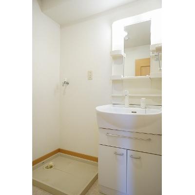 エスタシオン 702【管理NO：1-012279701-07020】 ★家具家電は申し込み後に搬入します★の物件画像