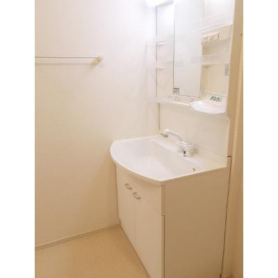 トルテ 103【管理NO：1-018846101-01030】 ★家具家電は申し込み後に搬入します★の物件画像