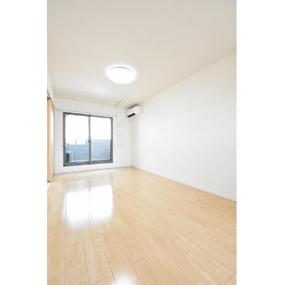 サン・スクエアＥ 303【管理NO：1-021774801-03030】 ★家具家電は申し込み後に搬入します★ ★2026年10月下旬入居可能★の物件画像